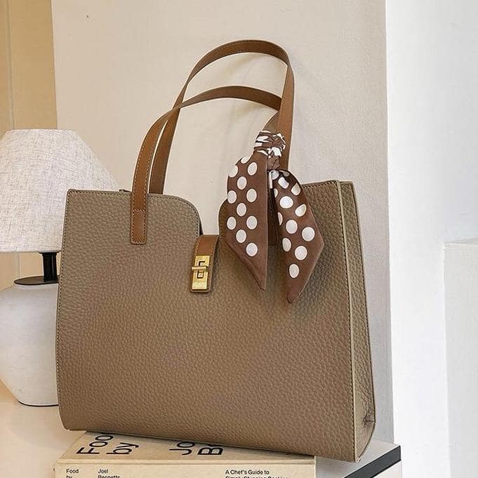 GYURI TOTE BAG